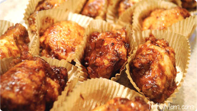 Easy Way to Serve Chicken Wings Football Party #MealsTogether #CBias