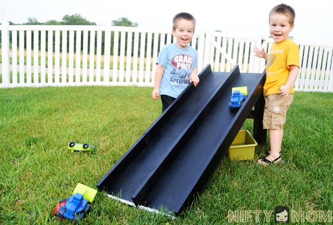 Diy race car store track for toddlers