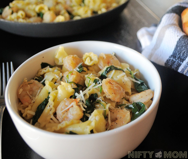 Lemon Pepper Pasta with Shrimp - Quick Dinner Idea #SauteExpress #Shop