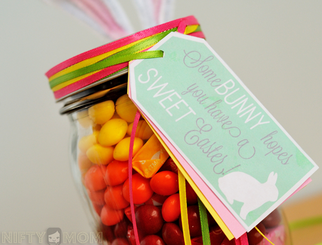 Printable Mason Jar Easter Label: 'Some BUNNY hopes you have a SWEET Easter' #VIPFruitFlavors #shop