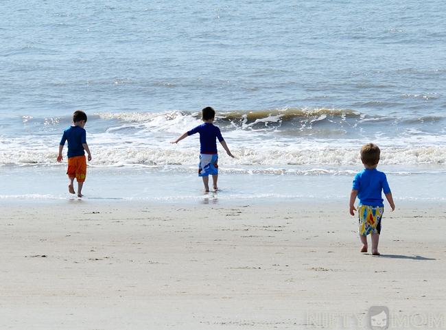 Boys Running to the Ocean #CapriSunMomFactor
