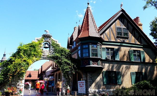 A Day at Grant&#39;s Farm (St. Louis, MO)