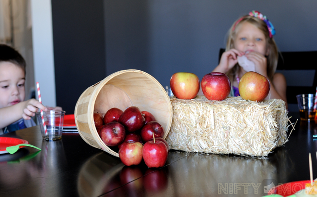 Apple Themed Lunch Party Kids Table #TrySamsClub #shop
