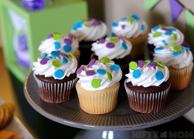 Pull-Ups Potty Training Party Cupcakes