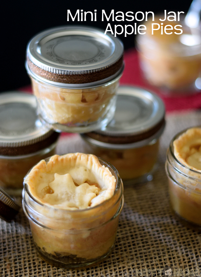 Mini Mason Jar Apple Pies