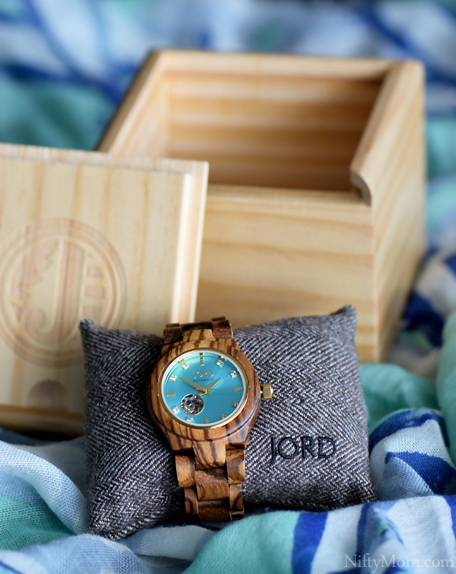 Adding Color to my Everyday Look with JORD Wood Watches Nifty Mom