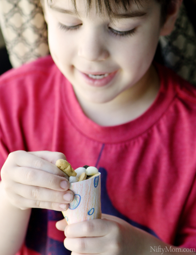 Kid Friendly S'mores Snack Mix with DIY Snack Cones #GoldfishTales