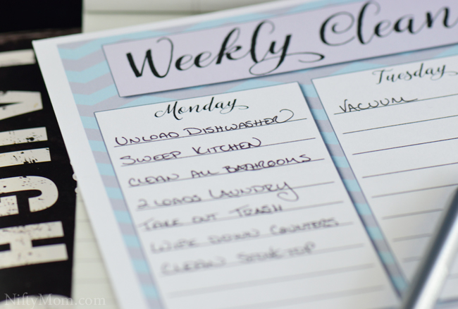 Weekly Printable Cleaning List #ZepSocialstars