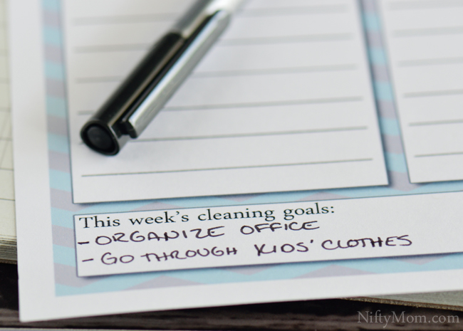 Weekly Cleaning List Printable with Weekly & Daily Goals #ZepSocialstars
