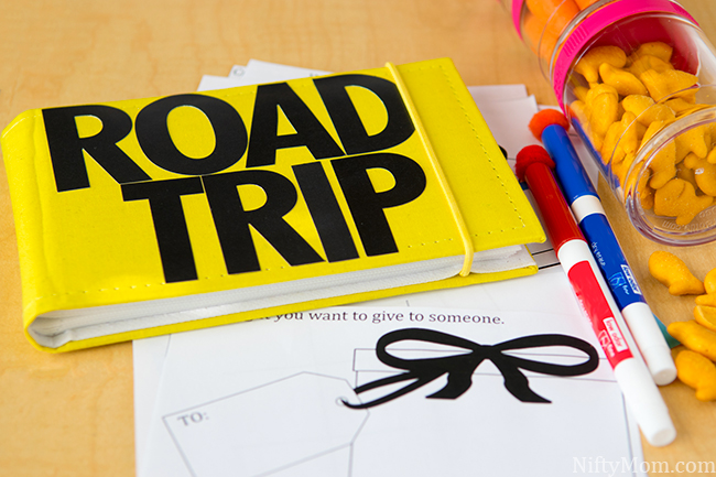 DIY Road Trip Activity Book #GoldfishCrowd