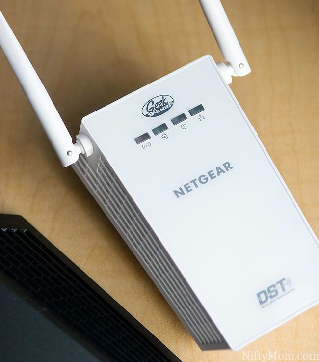 Netgear-nighhawk-router-dst-adapter