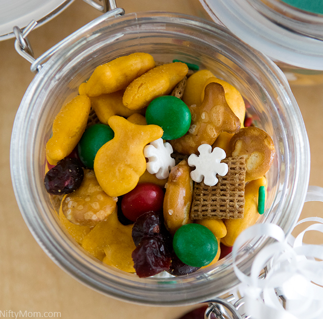 Holiday Snack Mix