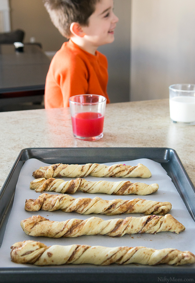 Family Breakfast Fun - How to Make Cinnamon Twists