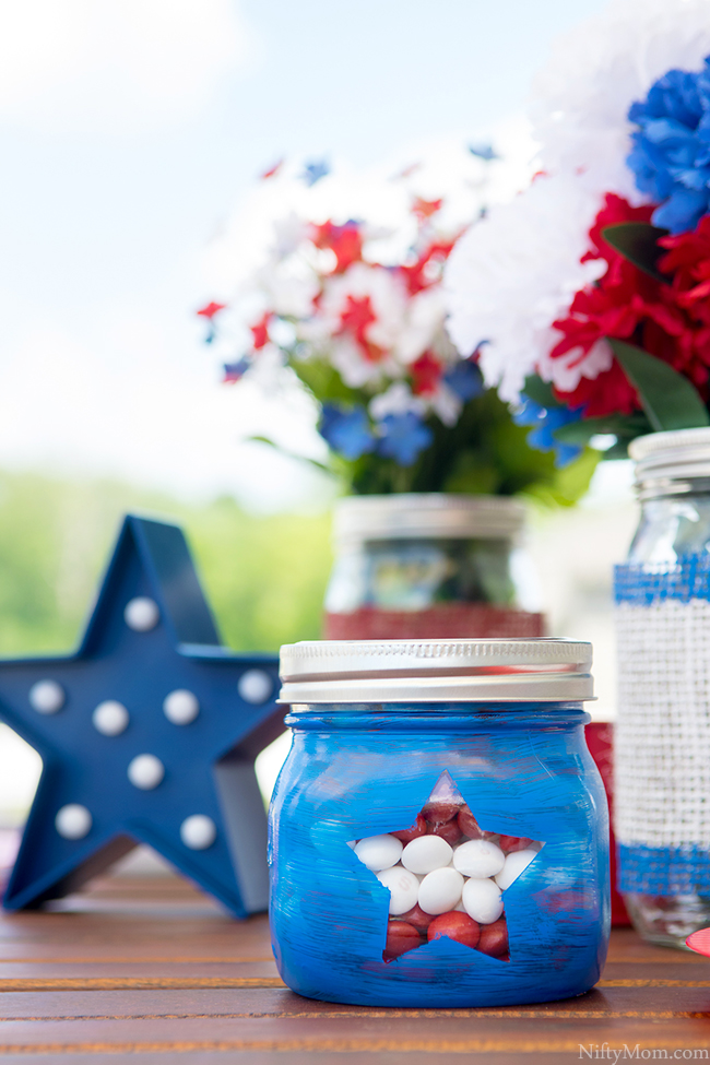 DIY Painted Mason Jars & Outdoor Table Decor Ideas