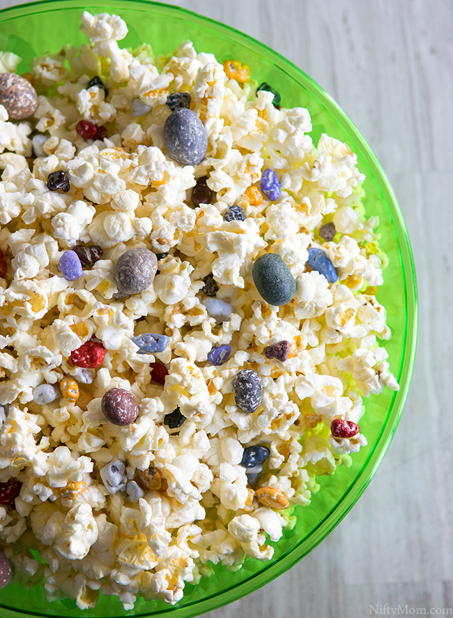 Dino-Inspired Popcorn Mix (that's chocolate rocks & candy in the popcorn!)