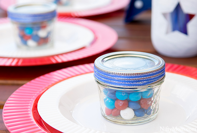 DIY Mason Jars & Outdoor Table Decor Ideas