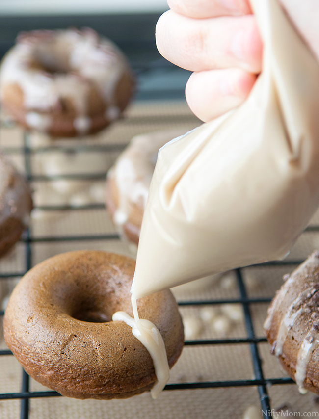 How to Make Mini Caramel Macchiato & Mocha Cake Donut Glaze