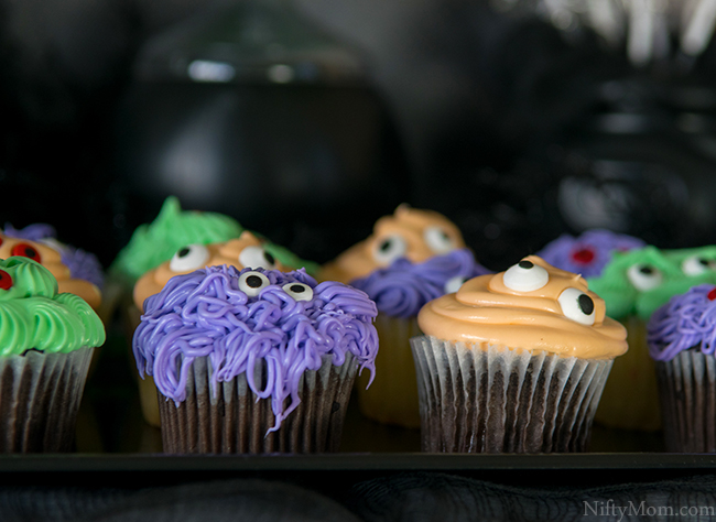 How to make monster cupcakes for a Halloween Party