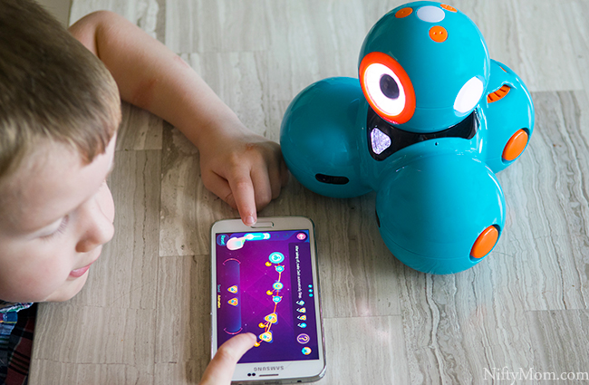 Fire Great with Dash and Dot Robots, Tech Age Kids