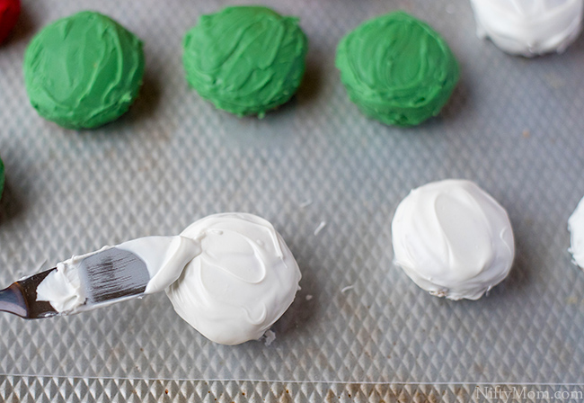 Christmas Candy-Coated Peanut Butter Sandwich Cookies