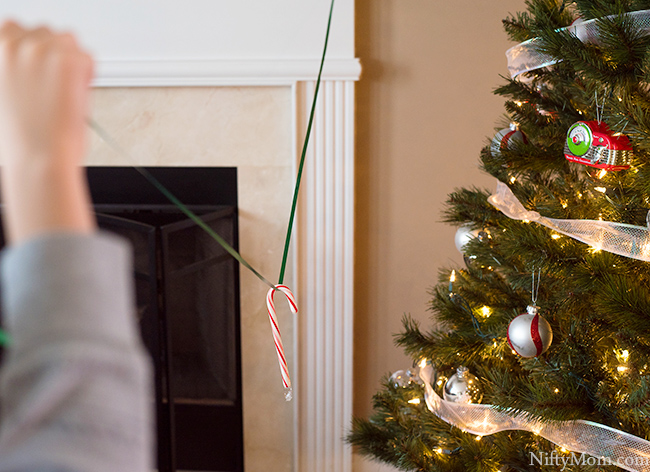 Simple Holiday Kids Games - Candy Cane Activity Ideas