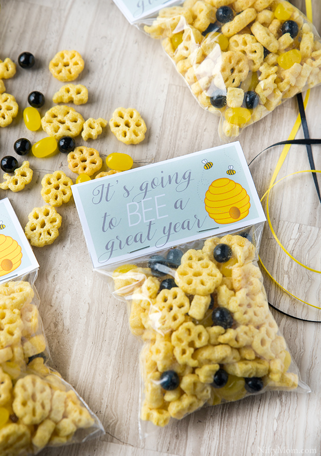 First Day of School Honeycomb Snack Mix & Gift Tag Printables