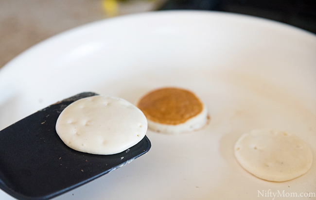 making-mini-pancakes