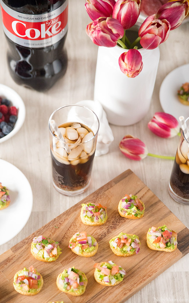 Avocado Pico De Gallo Appetizer Snack Crackers