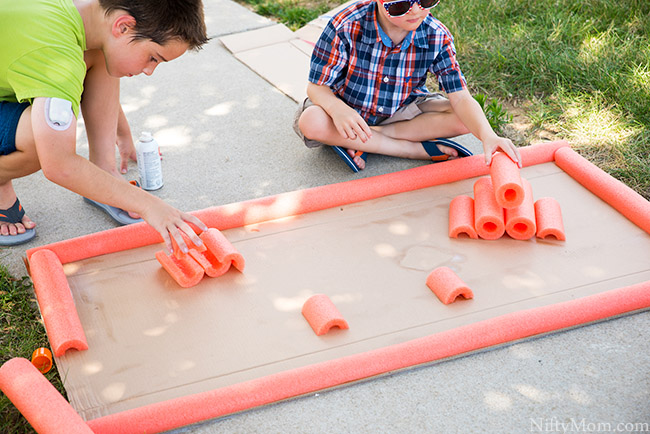 An Easy DIY Hot Wheels Monster Truck Arena Project - Great to do with the kids!