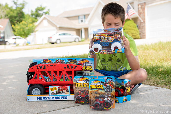 Hot Wheels Monster Trucks Monster Mover, Gift Idea for Kids Ages 3 Years  Old & Up