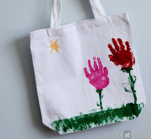 Mother’s Day Gift Idea – Handprint Tote Bags – Nifty Mom