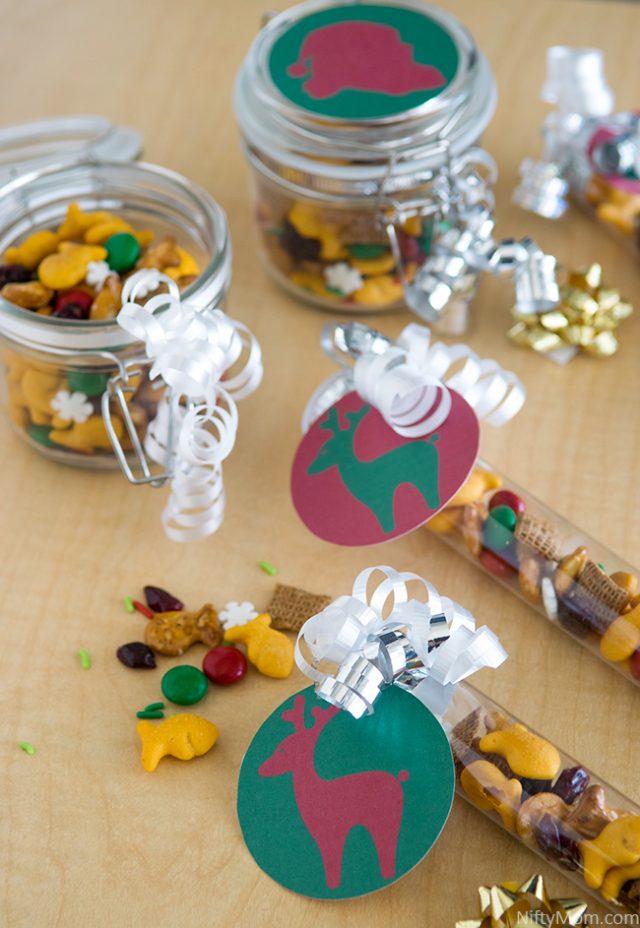 Holiday Snack Mix with Printable Tags – Nifty Mom