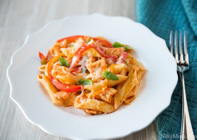 Chicken & Peppers Pasta Quick & Easy Dinner – Nifty Mom