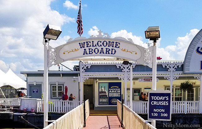 Experience St. Louis Gateway Arch Riverboat Cruises Nifty Mom