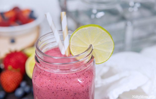 Keeping the Kitchen Clean + A Berry Lime Smoothie Recipe – Nifty Mom