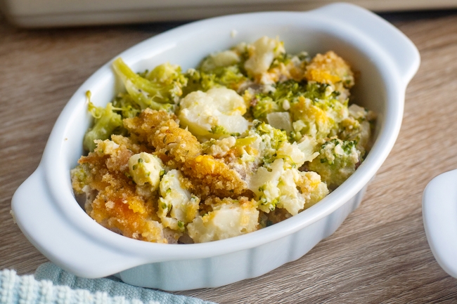 Broccoli & Cauliflower Casserole - A baked cheesy, bacon-y side dish perfect for the whole family!
